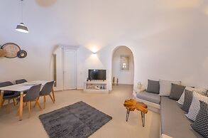 Santoterra Antigua Suites