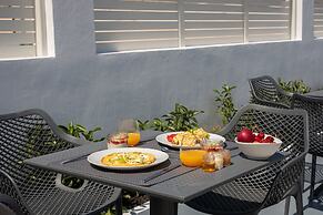 Santoterra Antigua Suites