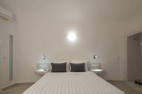 Santoterra Antigua Suites