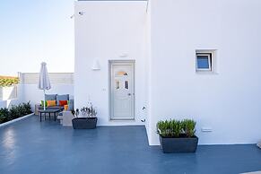 Santoterra Antigua Suites