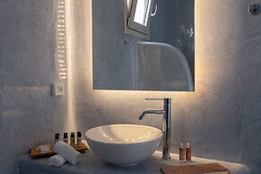 Santoterra Antigua Suites