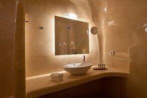 Santoterra Antigua Suites