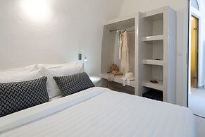 Santoterra Antigua Suites