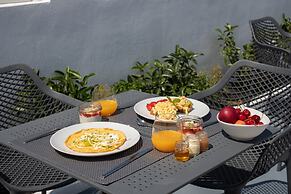 Santoterra Antigua Suites