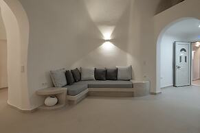 Santoterra Antigua Suites