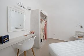 Santoterra Antigua Suites