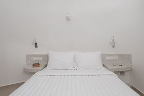 Santoterra Antigua Suites