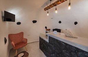 Santoterra Antigua Suites