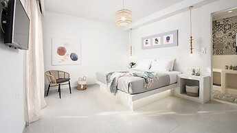 Naxos Skyline Villas