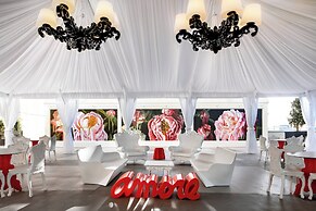 Grand Bohemian Charlotte, Autograph Collection