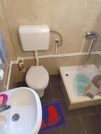 Summit Guest House & Grill