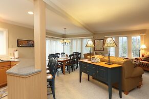 Upscale 3BR Topnotch Overlook