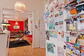 Living Lounge Hostel