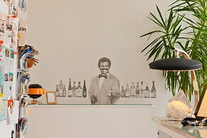 Living Lounge Hostel