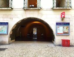 Living Lounge Hostel