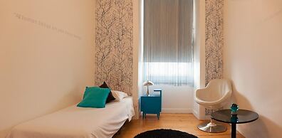 Living Lounge Hostel