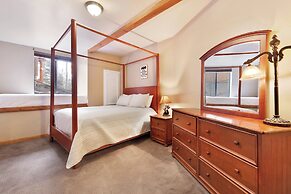 Four Happy Bears Estate #1277