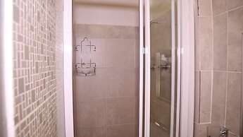 Roba Monakedi Guest Lodge