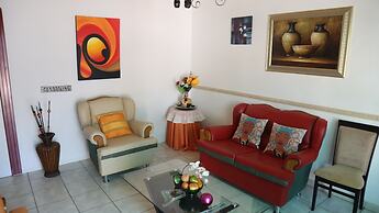 Roba Monakedi Guest Lodge