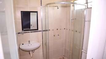 Roba Monakedi Guest Lodge