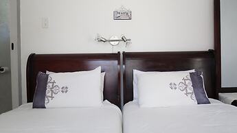 Roba Monakedi Guest Lodge