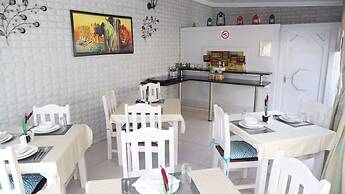 Roba Monakedi Guest Lodge