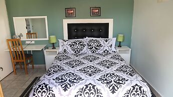 Roba Monakedi Guest Lodge