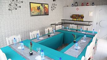 Roba Monakedi Guest Lodge