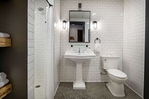 Cantilever Hotel, Trademark Collection by Wyndham
