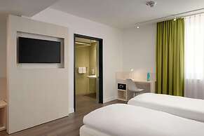 Super 8 by Wyndham Mainz Zollhafen