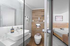Marvel Deluxe Rooms