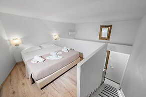 Marvel Deluxe Rooms