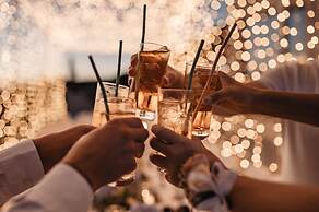 Oikos Boutique Residences