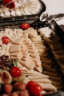 Oikos Boutique Residences