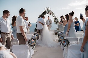 Oikos Boutique Residences