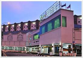 Cameron Nova Highlands Resort