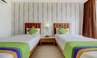 Treebo Trend Cilantro By The Sea