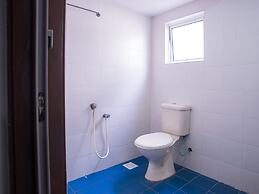 Super OYO 44097 Avatarr Hotel