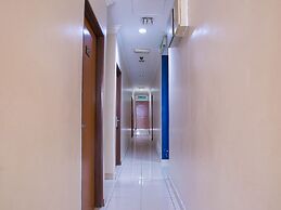 Super OYO 44097 Avatarr Hotel