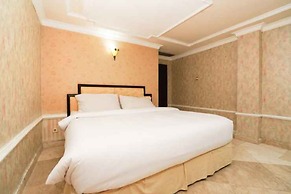 Hotel Istana Permata Dinoyo