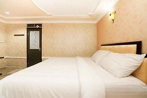 Hotel Istana Permata Dinoyo