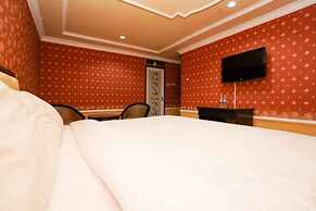 Hotel Istana Permata Dinoyo