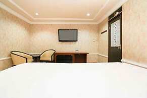 Hotel Istana Permata Dinoyo