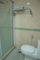 Hotel Istana Permata Dinoyo