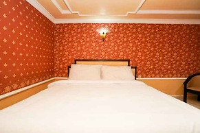 Hotel Istana Permata Dinoyo