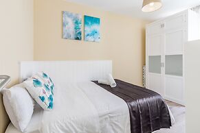 AYZ Villegas - Auto check-in property