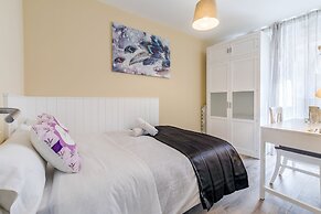 AYZ Villegas - Auto check-in property