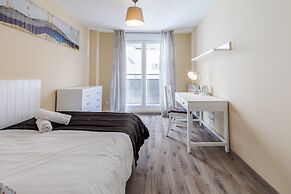 AYZ Villegas - Auto check-in property