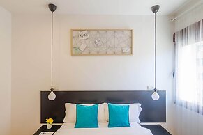 AYZ Villegas - Auto check-in property