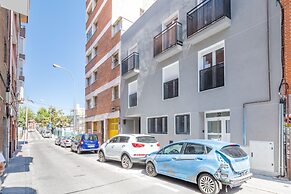 AYZ Villegas - Auto check-in property